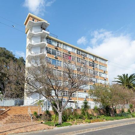 Montclair Apartments Кейптаун Екстериор снимка
