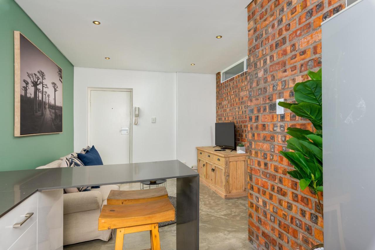 Montclair Apartments Кейптаун Екстериор снимка