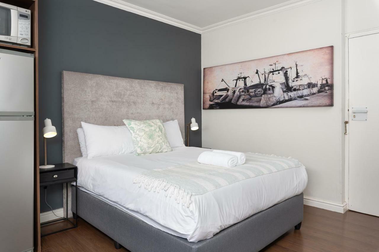 Montclair Apartments Кейптаун Екстериор снимка
