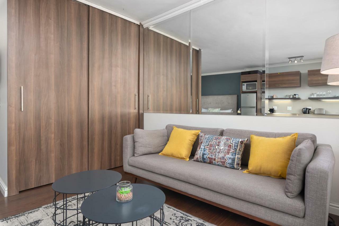 Montclair Apartments Кейптаун Екстериор снимка